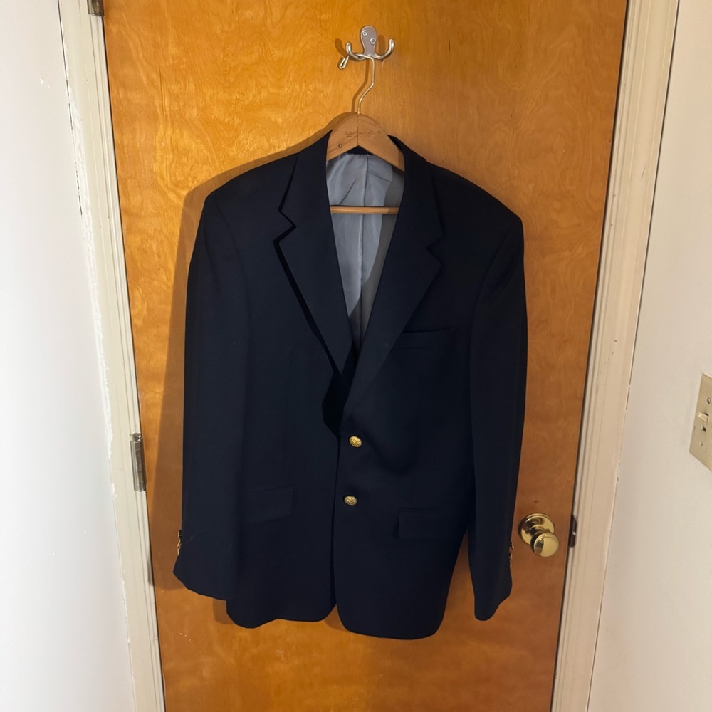 Classic Black Men's Blazer 38L